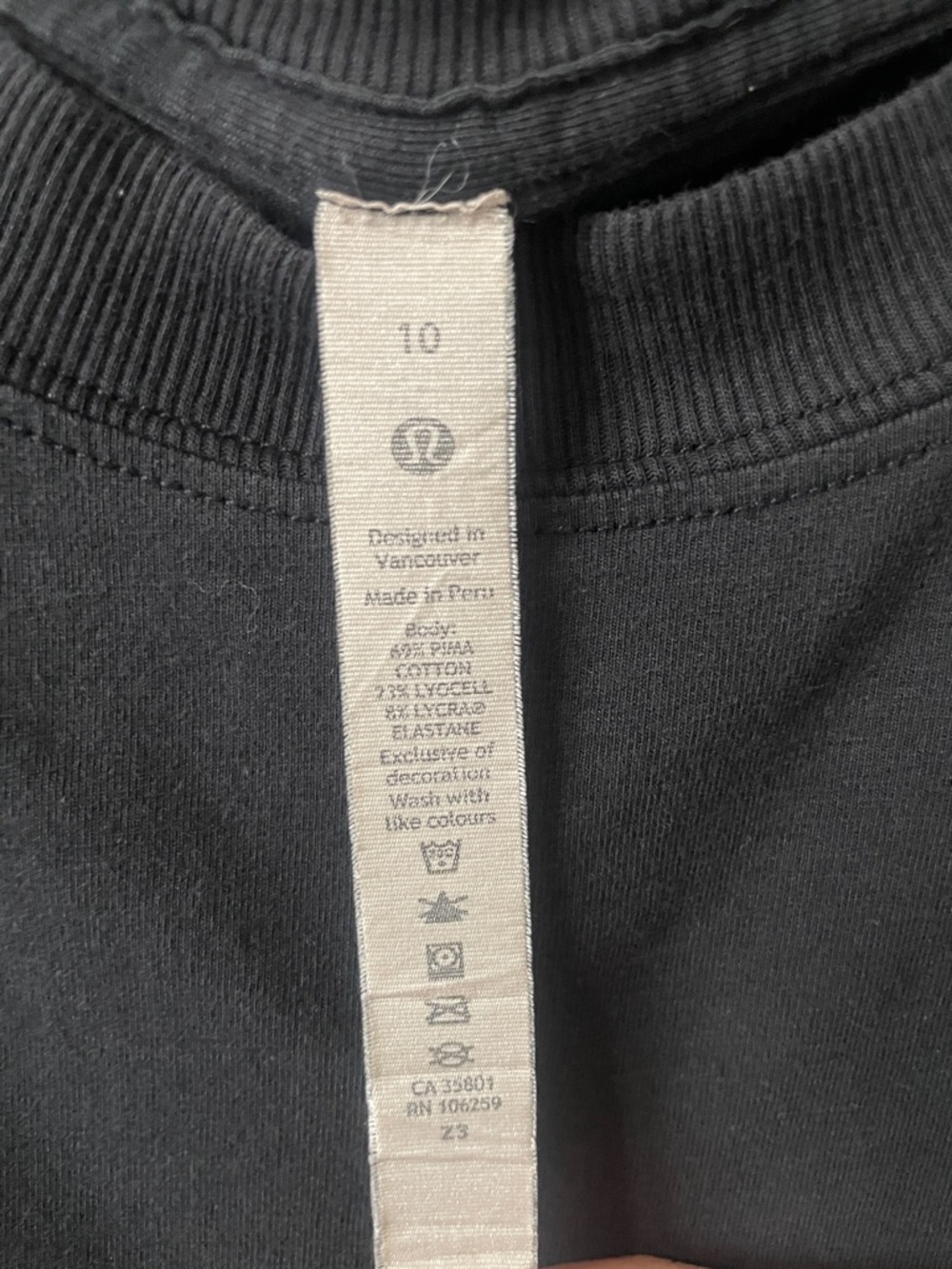 lululemon athletica Men's Black Muscle Tank - Picture 3 of 3